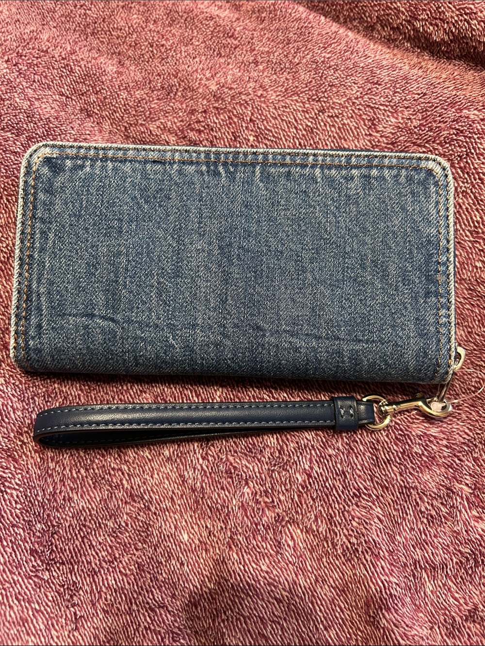 NWT Coach Denim Zip-Around Wristlet Wallet in Blue with Silver Logo - Picture 2 of 6